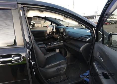 2022 Toyota Sienna Xle Woodland Edition z USA, uszkodzony, nr VIN 5TDASKFC1NS046291